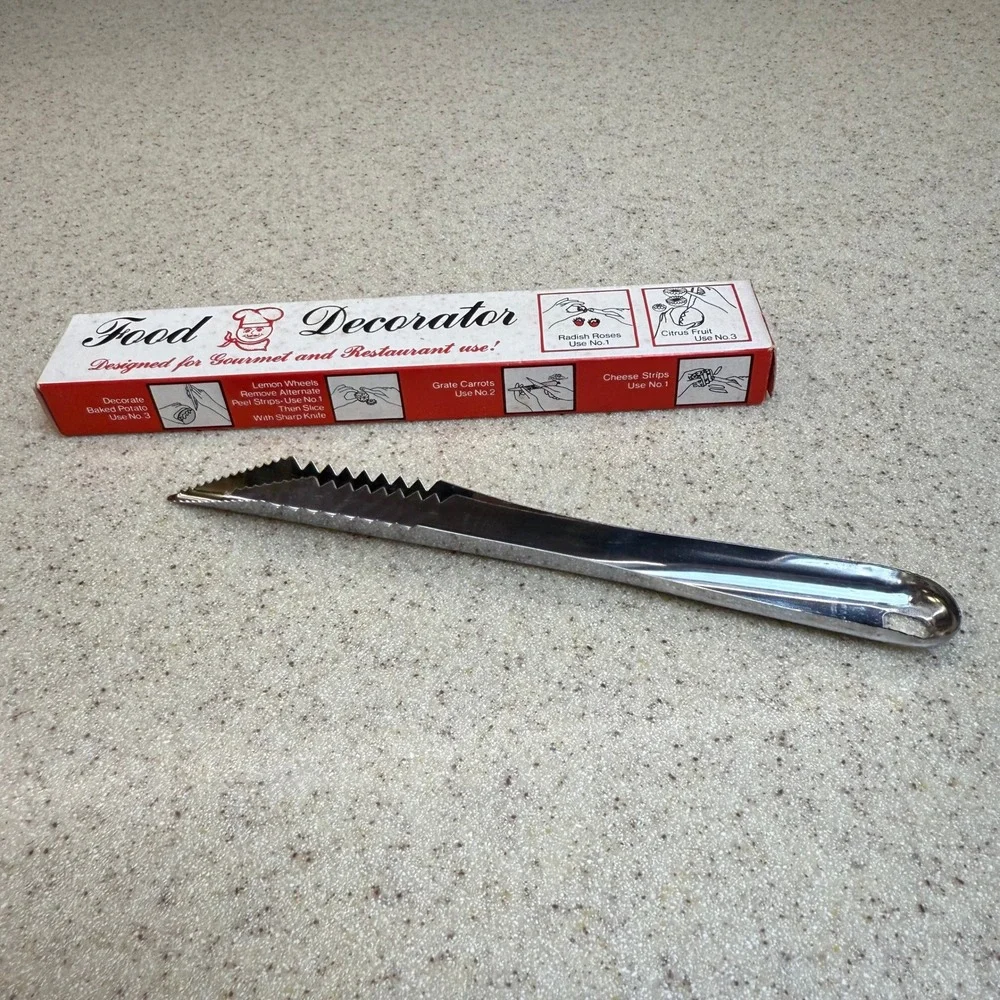 Vintage Quikut Food Decorator Stainless Steel Garnish‎ Tool USA with Box